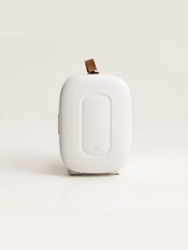 Knikker Cosmetics Knikker Mini Koelkast 4L - Beauty Fridge voor Skincare, Cosmetica en Drankjes - Koel- en Warmtestand Wit - 4 Liter