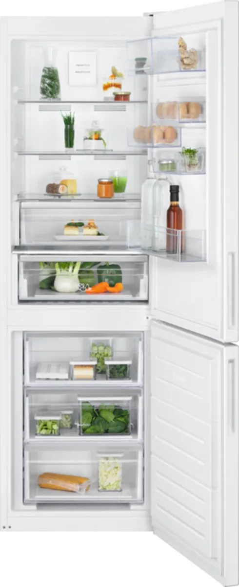 Electrolux LNC7ME32W2 - Koel- en vriescombinatie - Energielabel E - No Frost Wit